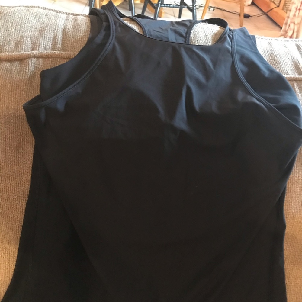 Lululemon Black Razorback Tank w/Mesh Built-in Bra
